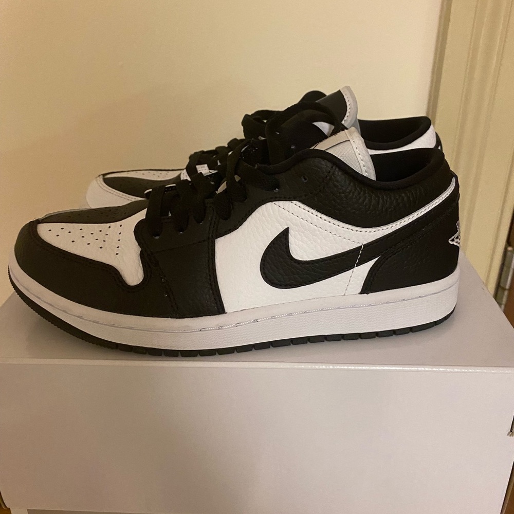 WMNS AIR JORDAN 1 LOW SE ‘HOMEAGE’